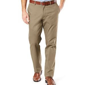 Dockers Straight Fit Signature Khaki Stretch Pants